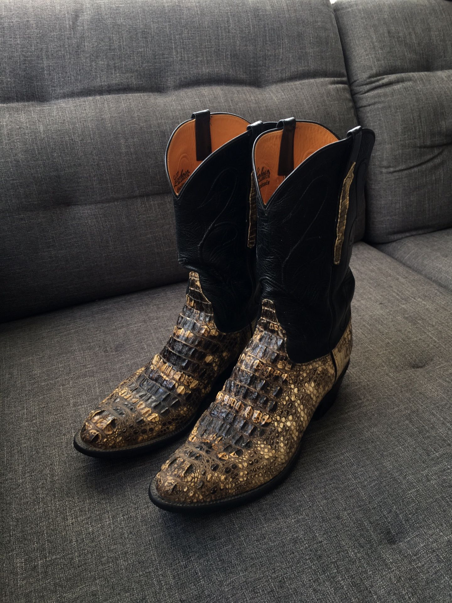 Lucchese Classics - Men’s 12 D Handmade American Alligator Hornback Head Cut Boots