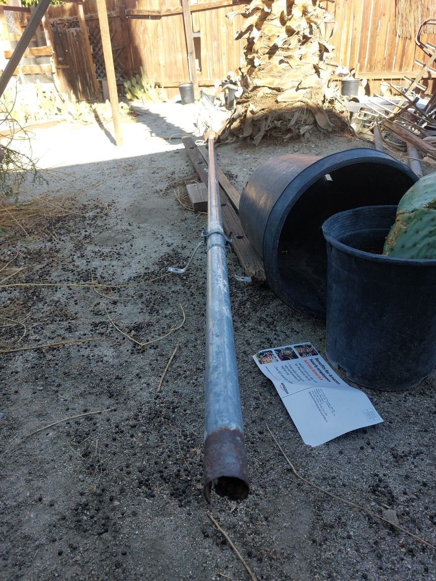 20 Foot Aluminum Antennae Mast Attaches To Side Of Building