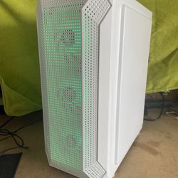 Gaming Computer. Intel Xeon 2650 V4. 16GB Ram DDR4. No Trades. No Delivery, Cash Only, NO TRADES. HABLO ESPANOL. 