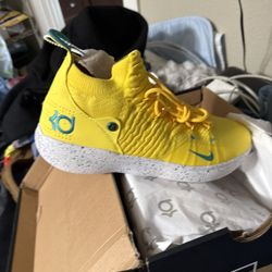 Yellow Kd Nike Size  10 Men 