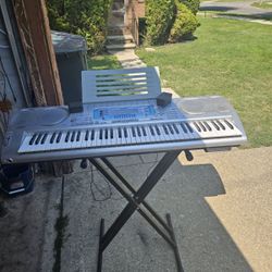 Casio Beginners Keyboard 3000, 76 Keys,  
Keyboard stand, footpedal wire, charging wire and music stand all included & All in Excellent condition.