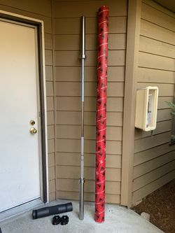 Olympic Barbells - 7 Feet - 20 KG (44 LB) - 700 LB Capacity with Pair Of Collars and Squat Pad - All Brand New