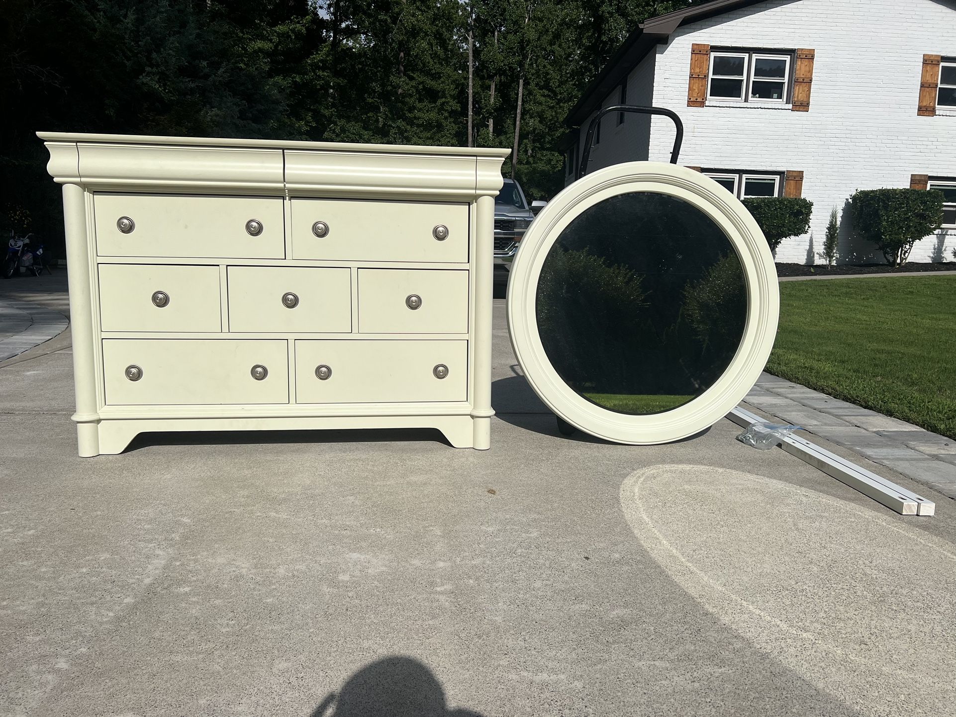 Wayfair Large and Heavy 9 drawers+FREE 🪞 mirror $199 CAN DELIVER!
