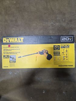 Dewalt 550 PSI power cleaner/ pressure washer