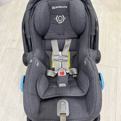 Uppababy Mesa Car Seat & Base