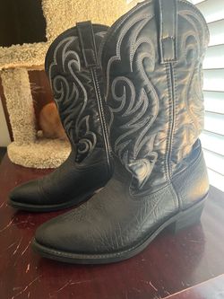 Cowboy boots 8.5