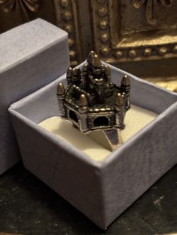Vintage Castle Statement Ring 🏰