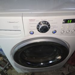 LG Gas Dryer King Size Capacity And Heavy Duty Semi New Works Like New
