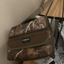 Igloo Camo Lunch Box 