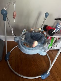 Baby bouncer