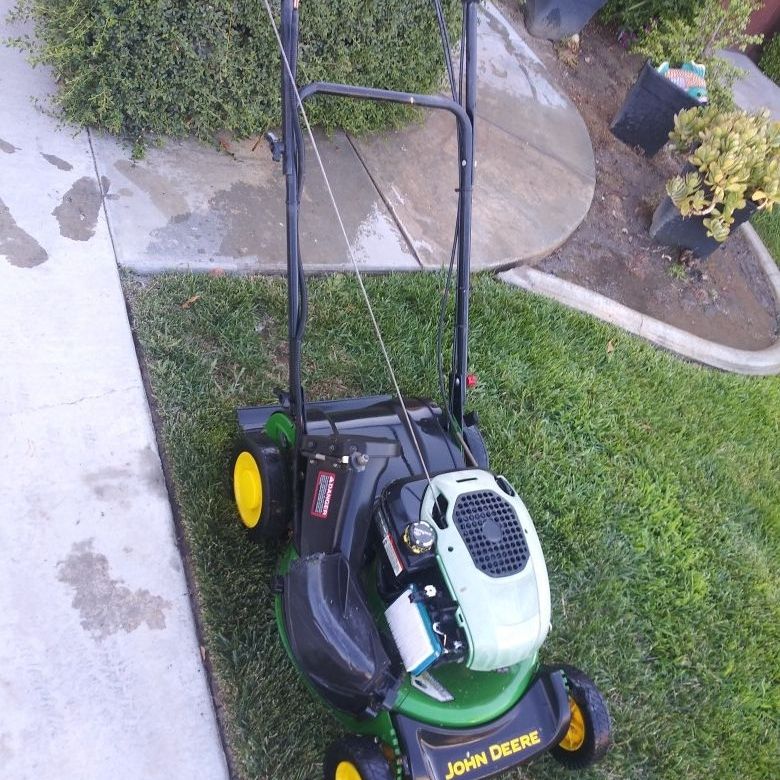Still Available! Js30 john Deere self propelled walk behind lawnmower