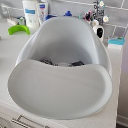Bumbo Chair With Table 