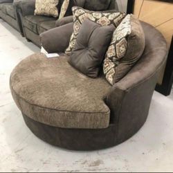 Oversized Chocolate Chair💥 Brand New☄️ Best Price👍