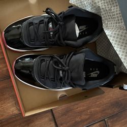 Retro 11 Low Bred Sz 13 Used 