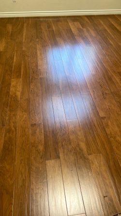 Piso laminado  450 Sqf