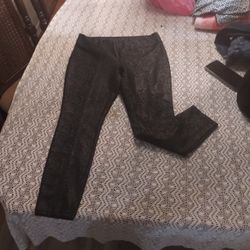 Brand New Rattlesnake Skin Printed Size Large 