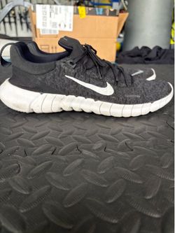 Used Nike Free Run 5.0 Black White Shoes