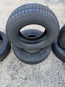 2 llantas 225/70r15 95% de vida por $110