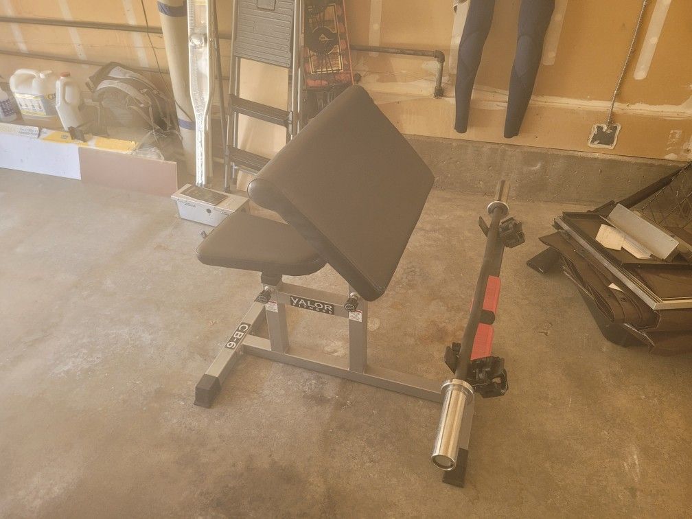 Curling Bench And Bar