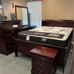 New 5pc Queen Bedroom Set