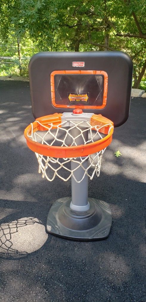 ExpandingChild Size Basketball Hoop