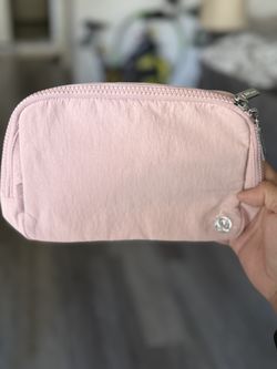 Brand new 2L lululemon belt bag