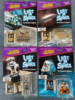 Vintage Lost In Space Diecast Jupiter 2, Chariot, Space Pod & Robot By Johnny Lightning (New)