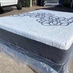 Full Bamboo Cooling Gel Memory Foam!!