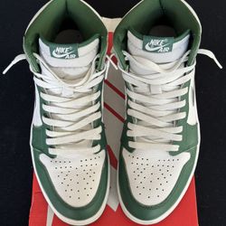 Jordan 1 Retro Gorge Green