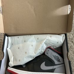 Jordan 1 Mid Cement Fire Red sneakers 