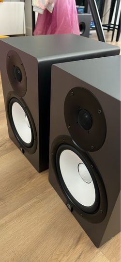 Yamaha hs8 monitor