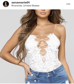 Fashionnova bodysuit size M