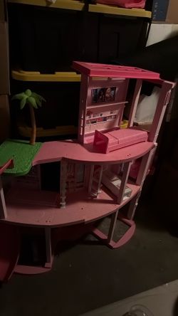 Barbie Dream House