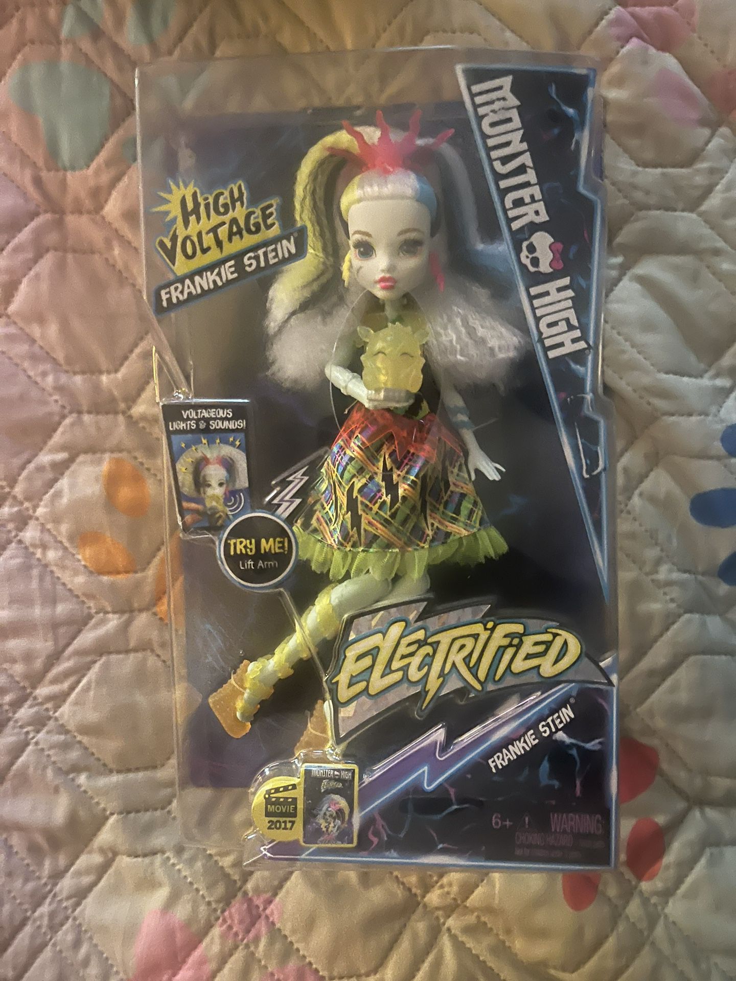 2016 Mattel Monster High Electrified High Voltage Frankie Stein Doll 