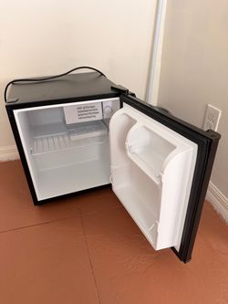 Mini fridge