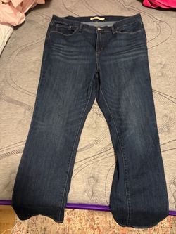 Levi Straight Jeans