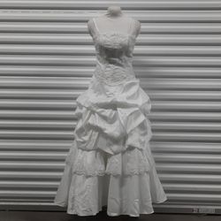 Chicas White Prom Dress Ball Gown Pageant Dress Size Small
