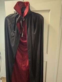 Halloween costume Vampire dracula Cape