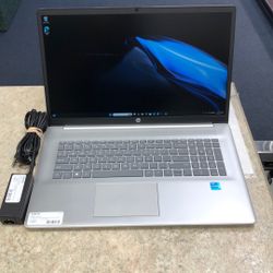 HP 17” Laptop 17-CN2083DX Windows 11 - 8 GB RAM - 256 GB SSD - 12th Gen Intel Core i3-1215U @ 1.2 GHz (Has Damage On Screen)