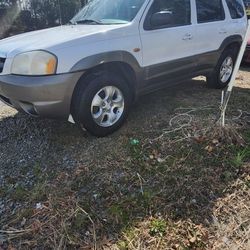 2000 Mazda Tribute. 