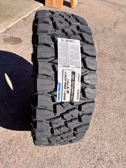 37x13.50R18 Toyo Open Country M/T LT 8 ply Load Range D new 4 tires 37” 18” llantas Finance Availabl