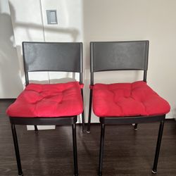 Set of 2 Chairs with Cushions