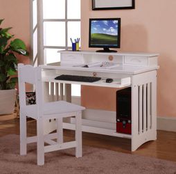 Student desk with Hutch and Chair (White)