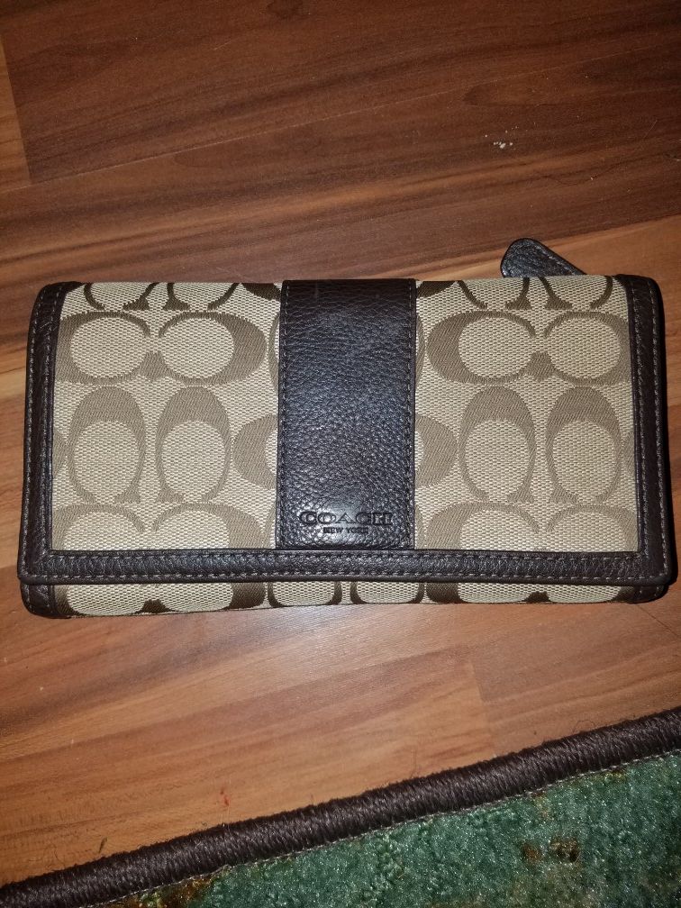 Coach wallet