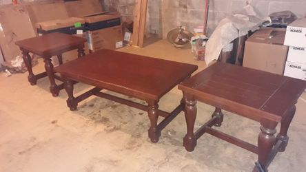 Nice cocktail/end tables