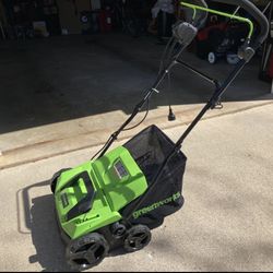 Greenworks Corded Dethatcher / Scarifier