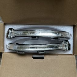 Volkswagen 2015-21 Golf MK7 OEM Mirror Turn Signals