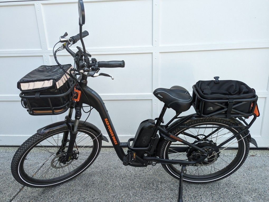 2019 RAD Power Bike RADCity3 Step Through With extras