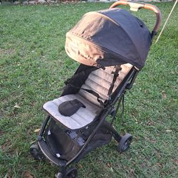 3D quickclose stroller