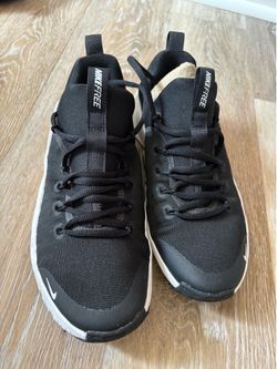 Nike size 7.5 black and white